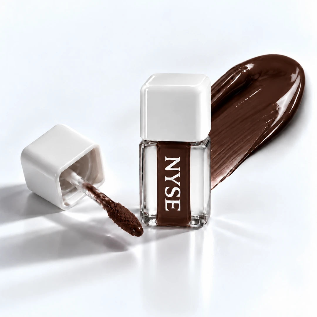 NYSE Lip Tints Lippenfarbe LT05 Dracula – Applikator und Textur