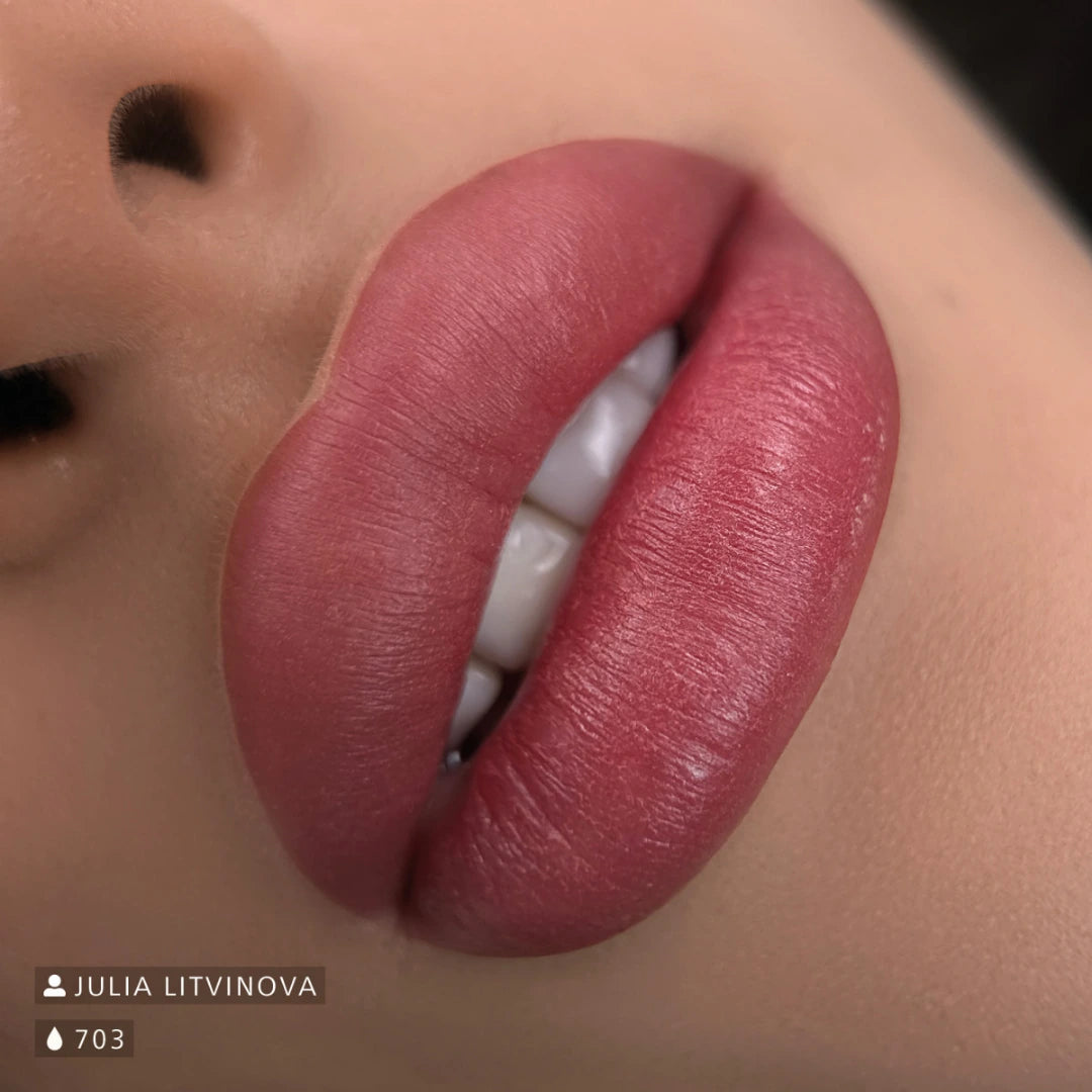Swiss Color 703 Arizona Red: esempio applicativo di trucco permanente, con pigmenti indicati nella foto