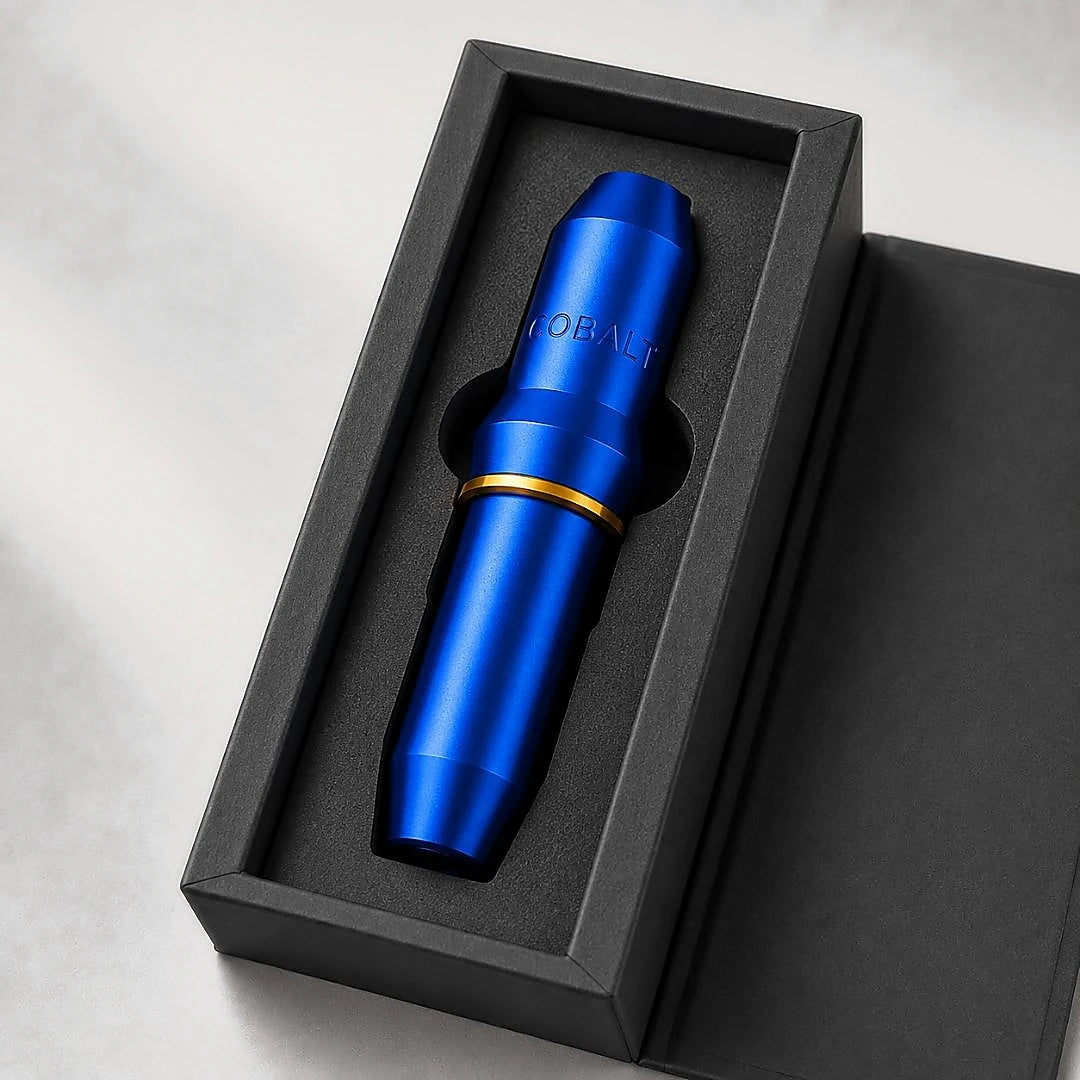 Blaue Cobalt im geöffneten Schutzetui