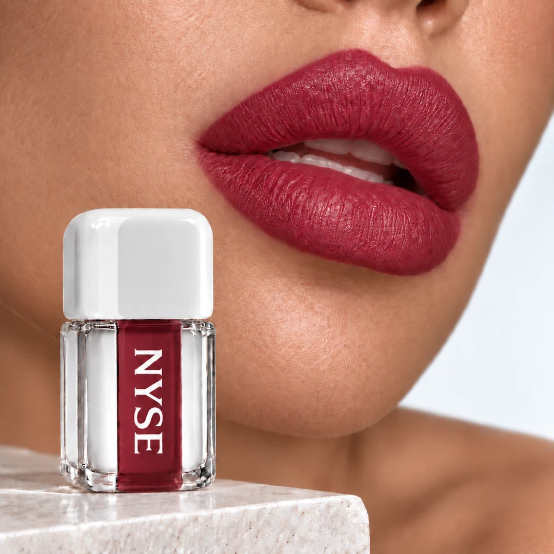 NYSE Lip Tints tinta labbra LT04 Red Velvet – esempio make-up