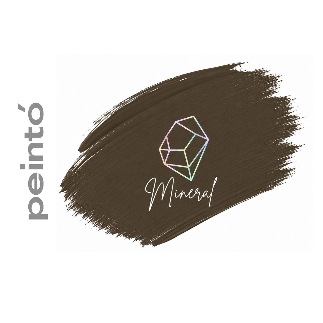 Swatch Peintó M4 Dark Brown, pigmento minerale PMU per sopracciglia.
